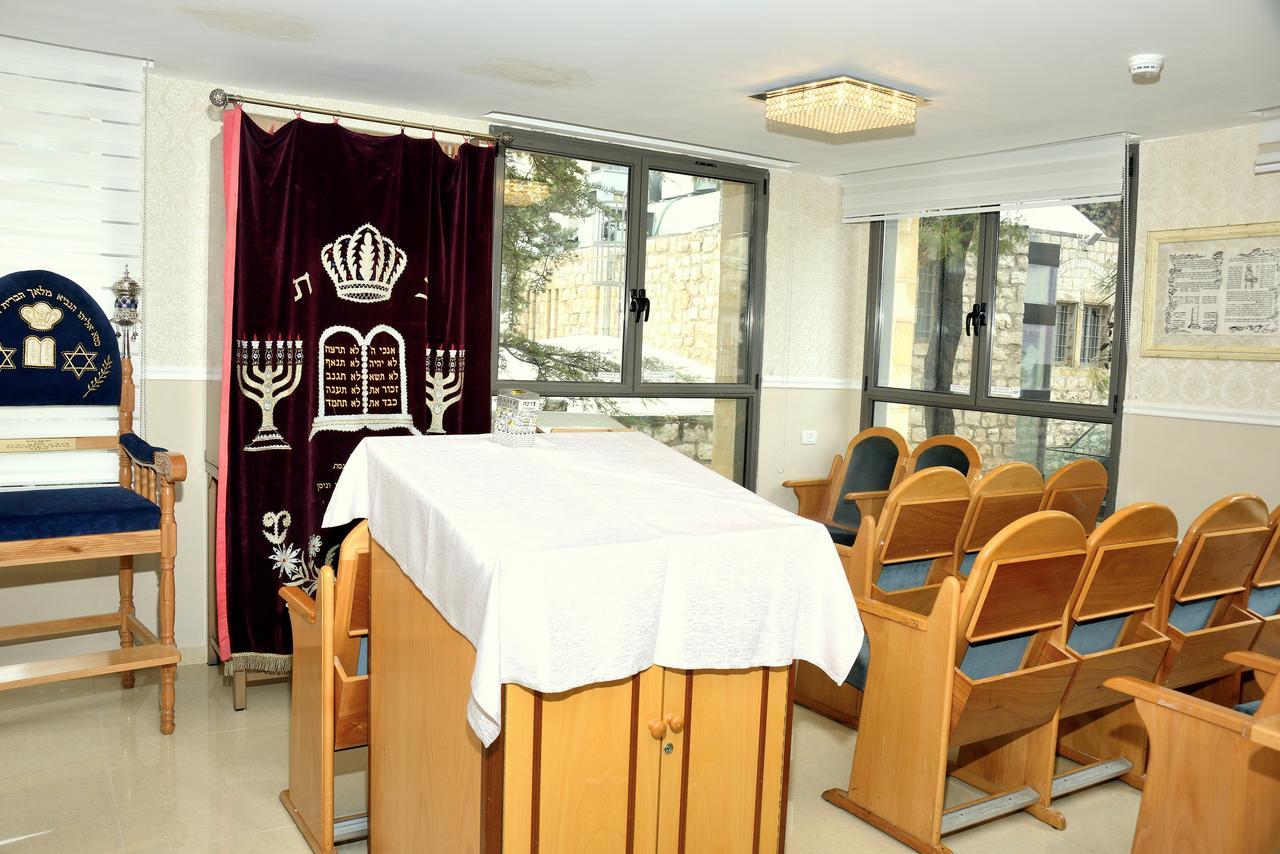 Litov Hotel - A Religious Boutique Hotel Yerusalem Bagian luar foto