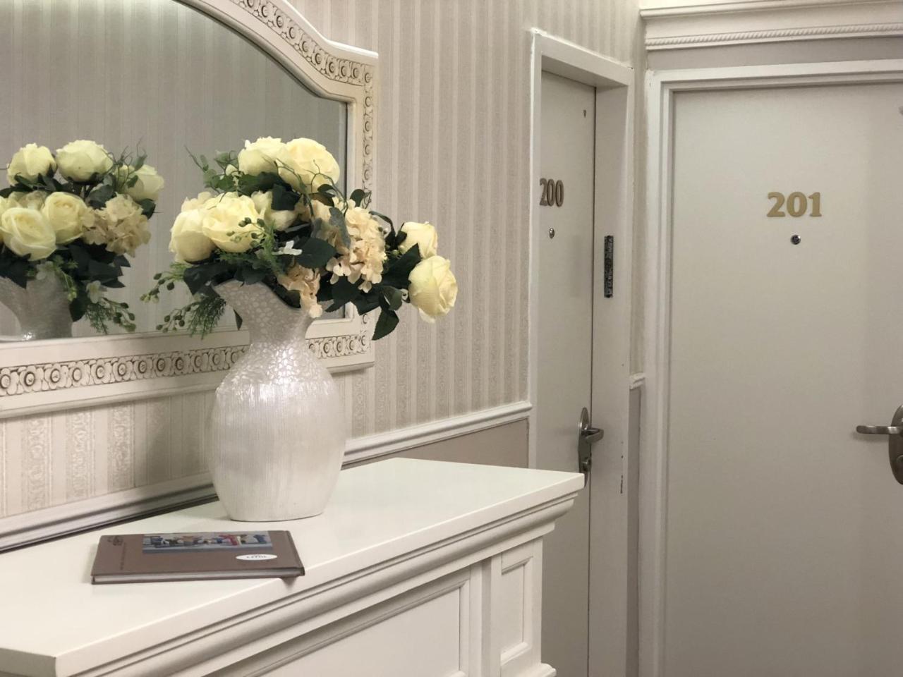 Litov Hotel - A Religious Boutique Hotel Yerusalem Bagian luar foto