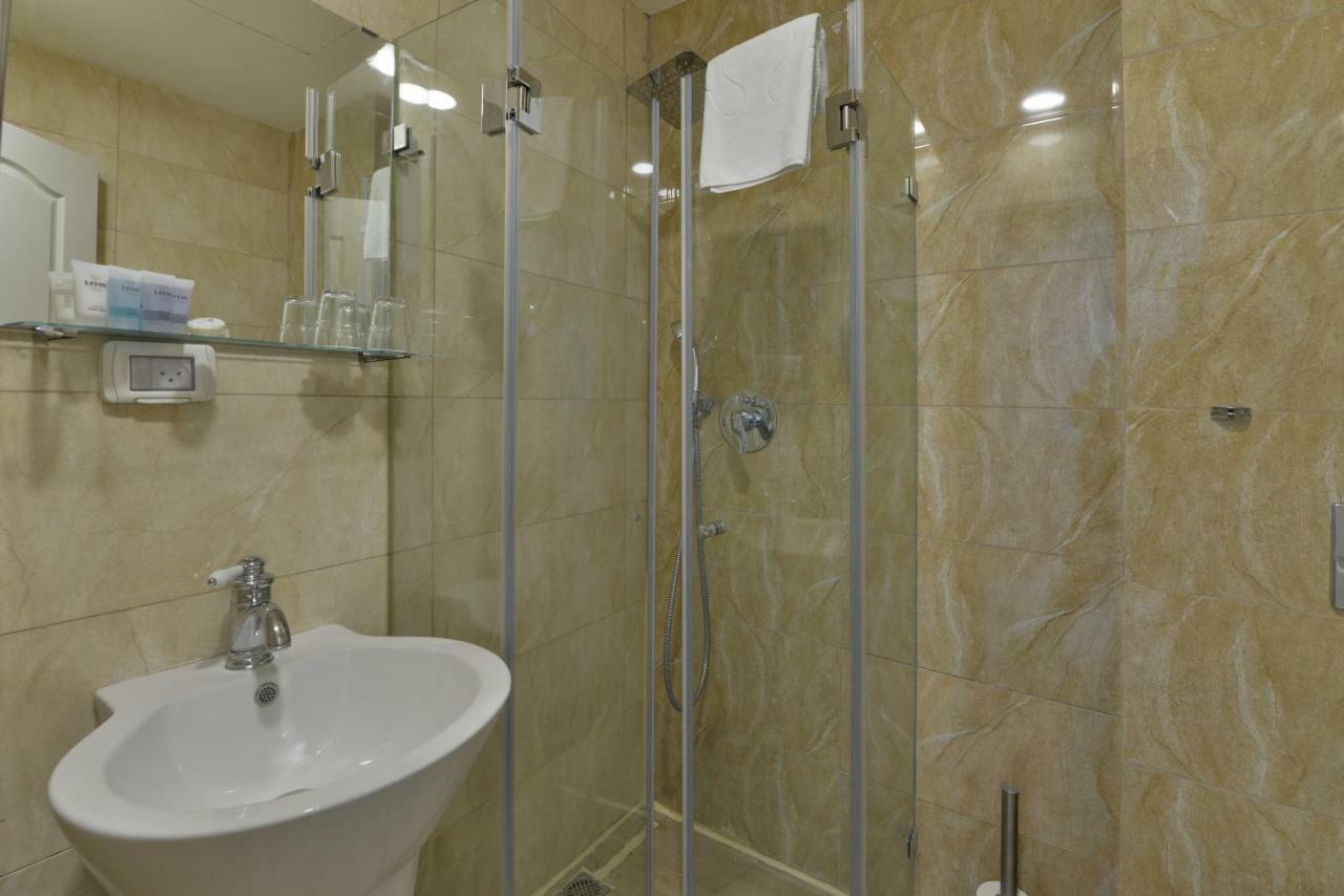 Litov Hotel - A Religious Boutique Hotel Yerusalem Ruang foto
